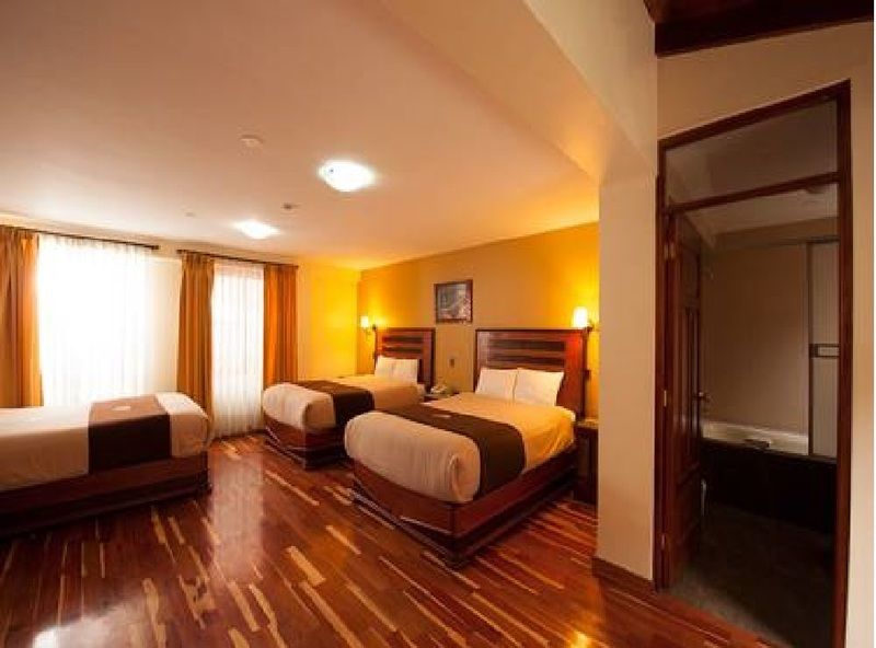 Hotel Mabey Urubamba Buitenkant foto